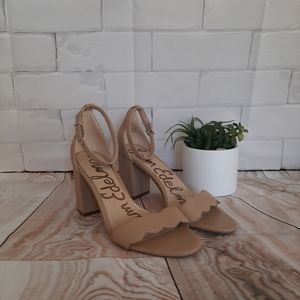 Sam Edelman Beige Odila scalloped ankle strap sandals Sz 10.5/ 3 inch heel